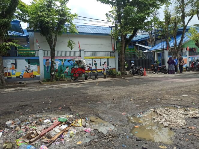 
 TPS Kampung Gadang Ganggu Aktivitas Beberapa Sekolah, Arifin Noor Pinta Solusi Tepat Dinas Terkait