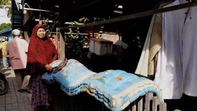 
 Kurangi Penularan Scabies pada Warga Alalak Utara, Kadinkes Himbau Hidupkan Kembali Budaya Jemur Kasur