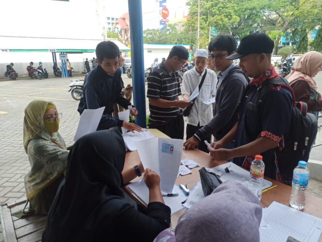 
 BLT Dampak Inflasi dan BBM Mulai Disalurkan Dinsos Banjarmasin, Ini Beberapa Kategori Penerima Manfaat
