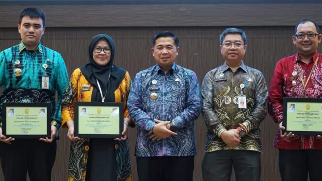 
 Apresiasi Warga Peduli Lingkungan, DLH Serahkan Penghargaan di Banjarmasin Environmental Award 2022
