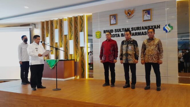 
 Wali Kota Banjarmasin Lantik Dewan Pengawas RSUD Sultan Suriansyah