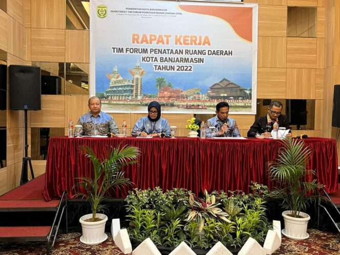 
 FPR Kota Banjarmasin Bahas Penataan Toko Modern dan Perumahan MBR