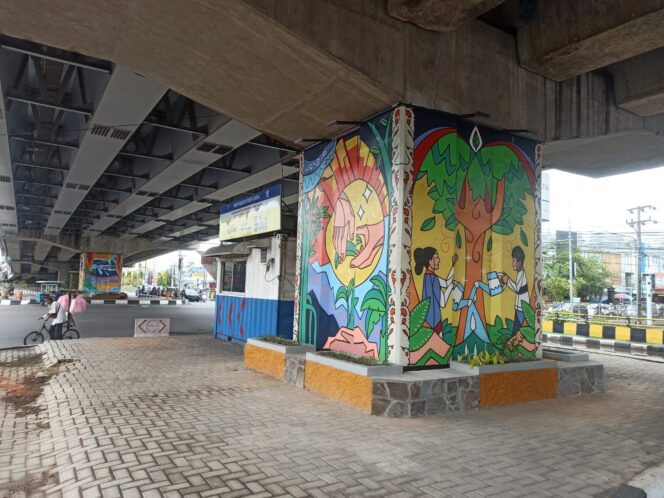 
 DLH Banjarmasin Wadahi Seniman Lukis Melalui Taman Mural