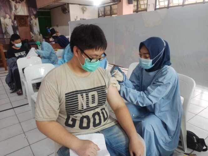 
 Program Vaksinasi Tetap Berjalan, Meski PPKM Dicabut