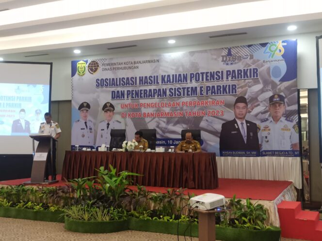 
 Potensi Pendapatan Pajak Parkir Ditingkatkan Melalui Sistem E-Parkir
