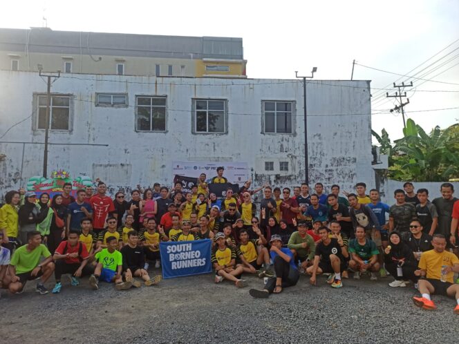 
 Ratusan Peserta Berbagai Komunitas Olahraga Lari, Antusias Ikuti Fun Run Mae