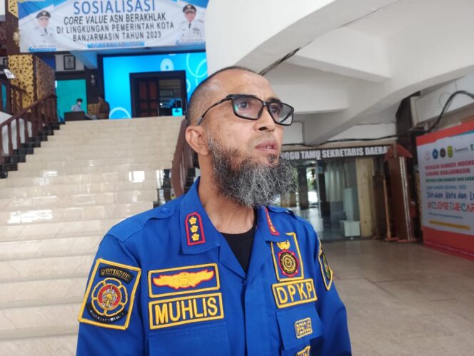 
 Sekretaris Dinas Pemadam Kebakaran dan Penyelamatan (DPKP) Kota Banjarmasin, Muhlis Rida