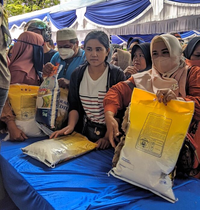 
 Tekan Inflasi, Pemko Banjarmasin Gelar Bazar Pasar Murah