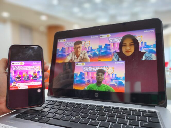 
 Kolaborasi dengan Kuncie, Telkomsel Gelar Roadshow Student Zone Ajak Generasi Muda di Kalimantan Kembangkan Talenta Digital