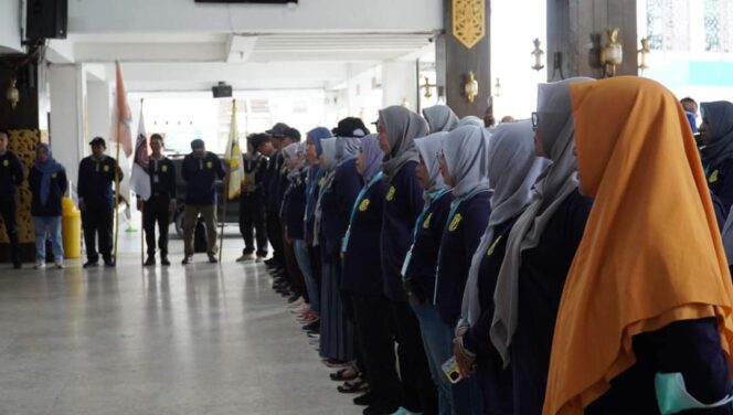 
 Sekda Banjarmasin Resmi Melepas 120 Relawan Sosial Ikuti Jambore Akbar