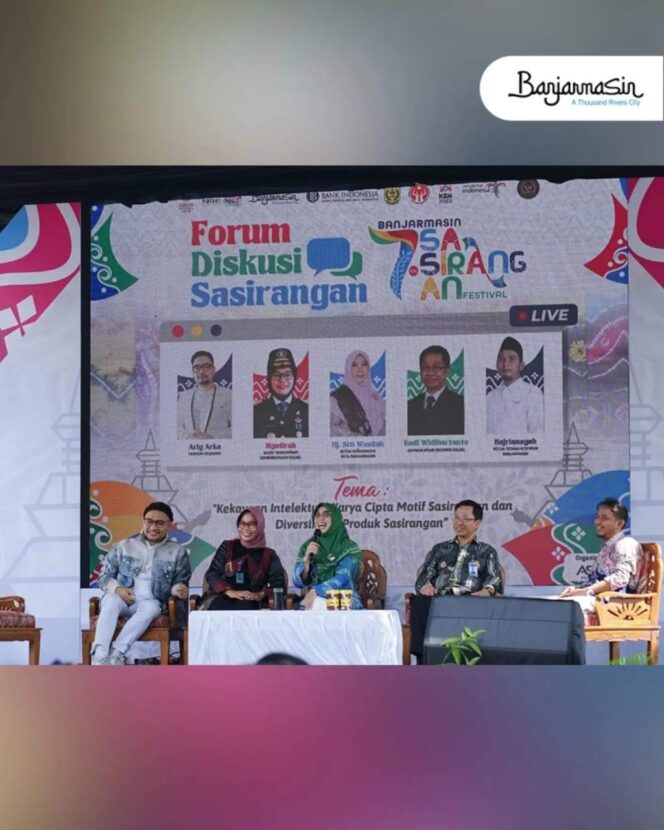 
 Gelar Forum Diskusi Sasirangan, Para Pengrajin Diingatkan Selalu Menjaga Kualitas Produknya