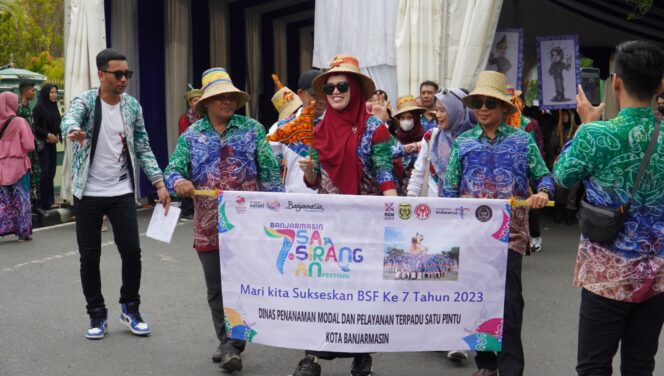 
 DPMPTSP Ikut Meriahkan Pawai BSF