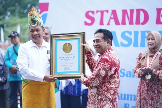 
 Jelujur Massal Kain Sasirangan Ukir Sejarah Peradaban Bangsa Indonesia