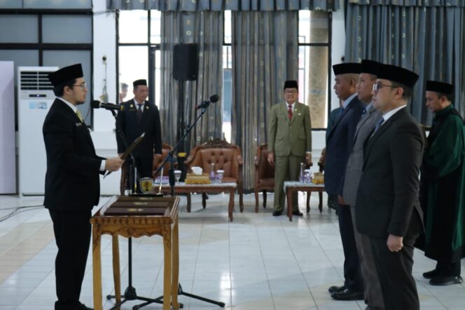 
 Sah! 3 Pejabat di Pemkab HST Didefinitifkan, Ini Pesan Bupati