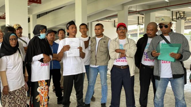
 Merasa Diabaikan Pj. Gubernur DKI, Warga Kampung Bayam lakukan aksi Squatting di Rusun JIS (Jakarta International Stadium)