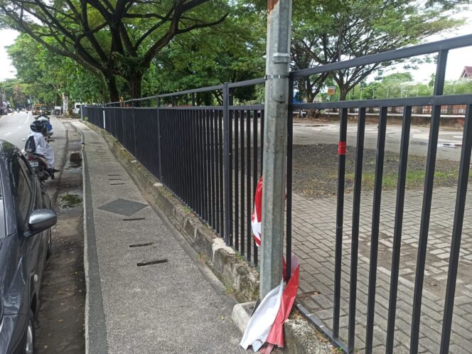 
 Pagar Pembatas Siring Menara Pandang Kerap Jadi Sasaran Oknum Perusak