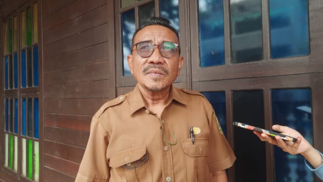 
 DLH Siapkan Toilet Portable dan Truk Pengangkut Sampah di Kawasan Pasar Ramadan Siring Menara Pandang