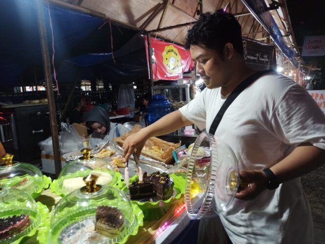 
 Kue Kekinian Jadi Saingan Wadai Khas Banjar di Pasar Ramadan Siring Menara Pandang