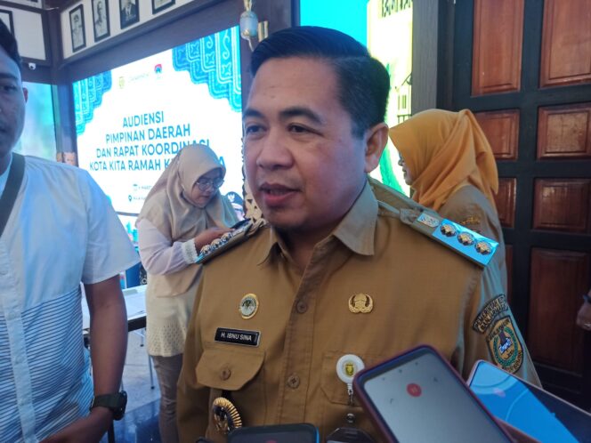 
 Pemko Banjarmasin Ikuti Instruksi Larangan Berbuka Puasa Bagi ASN, Berbagai Jadwal Dirubah