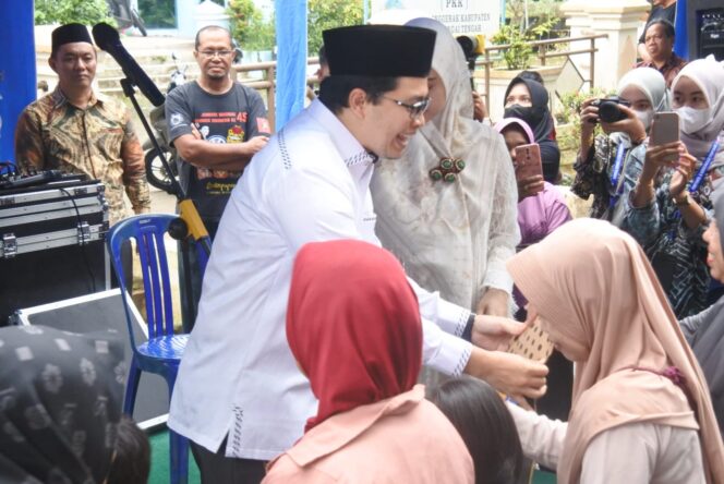 
 Pemkab HST Fasilitasi UMKM di Pasar Ramadhan, Bupati Aulia: Harga Terjangkau