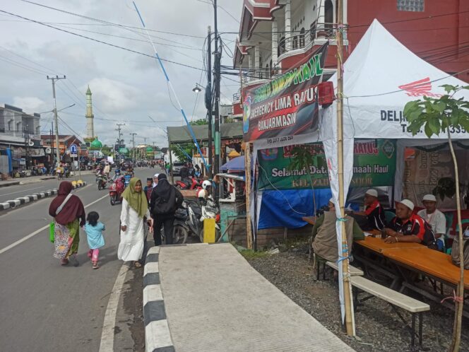 
 Posko Induk Haul Guru Zuhdi Bersiap Sambut Jamaah Datang dan Bagikan Ribuan Takjil