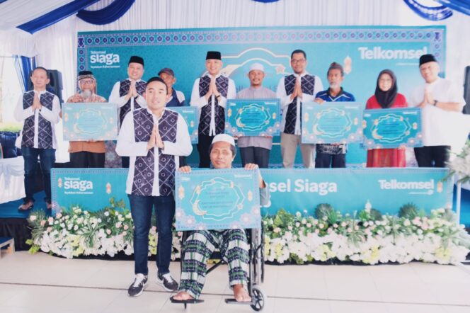 
 Telkomsel Siaga Berbagi di Banjarmasin #NyalakanKebersamaan di Momen Ramadan dan Idulfitri 1444 H