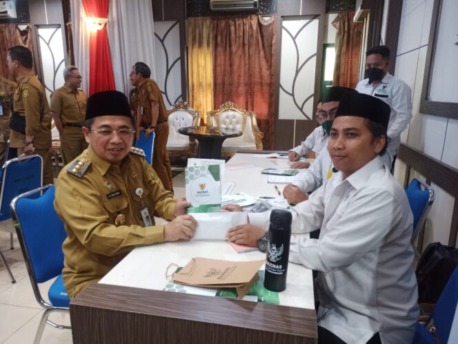 
 Wali Kota Banjarmasin Himbau Seluruh ASN Agar Bayarkan Zakat Profesi