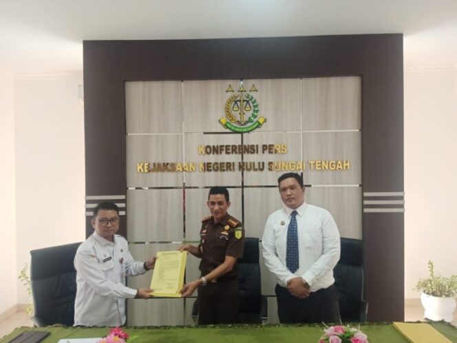 
 MoU antara Disdik dengan Kejari HST pendampingan proyek, Rabu (5/4/2023).
