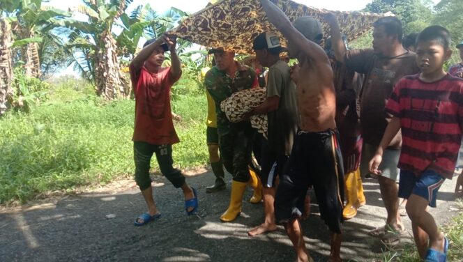 
 Nenek di Tabu Darat Hilir HST Tewas Saat Mandi di Sungai