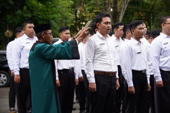 
 Pengambilan sumpah jabatan nakes yang lulus PPPK Formasi 2022, Selasa (2/5/2023).