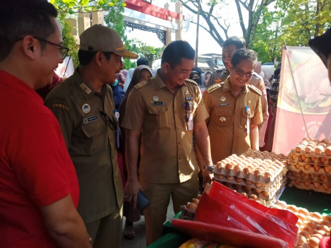 
 23 Titik di Banjarmasin Jadi Sasaran Pelaksanaan Pasar Murah Gunakan Dana Belanja Tak Terduga (BTT)