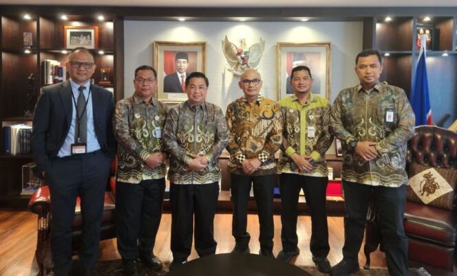 
 Tingkatkan Mutu Pendidikan, Guru di Banjarmasin Bakal Belajar di Inggris