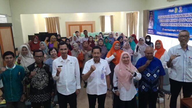 
 Puluhan IKM Diedukasi Mudahnya Mengurus Perizinan Usaha