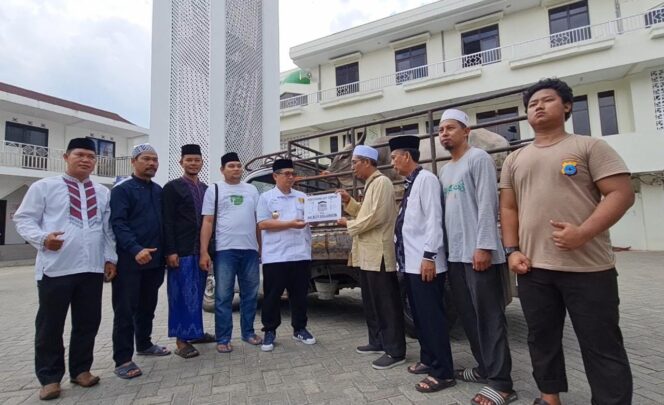 
 Pemko Banjarmasin Salurkan Sapi Kurban di Sejumlah Tempat