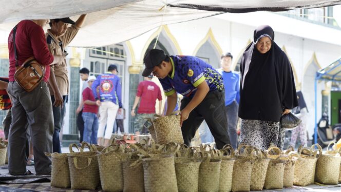 
 HSTNoPlastic, DLHP Fasilitasi Wadah Daging ke Panitia Kurban di Barabai