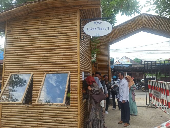 
 Tarif Masuk Kampung Ketupat Dikeluhkan Masyarakat, Manager Pengelola: Terima Kasih, Masukan Jadi Evaluasi Kami