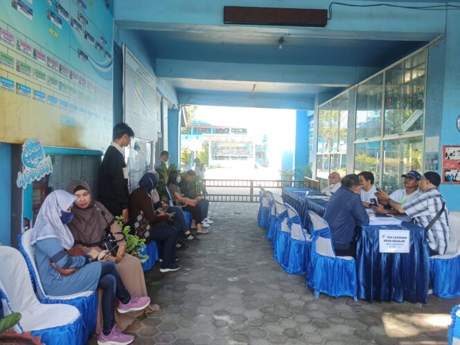 
 Di Hari Terakhir PPDB di SMAN 2 Banjarmasin, Masih Ada Beberapa Calon Siswa di Luar Zonasi Coba Mendaftar