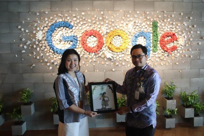 
 Ket Foto:
Bupati HST dan rombongan bertandang ke Google Indonesia di Gedung Menara Pacifik Century Jakarta, Kamis (13/7/2023).