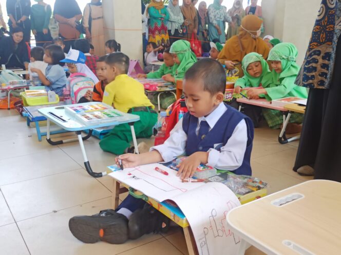
 Meriahkan HAN 2023, Berbagai Lomba Melatih Motorik Anak Digelar Di Siring Menara Pandang