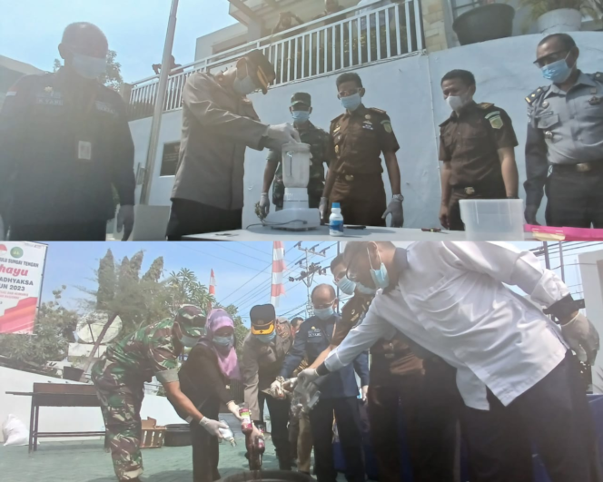 
 Bersih-Bersih di Kejari HST, Barang Rampasan 62 Perkara Dimusnahkan