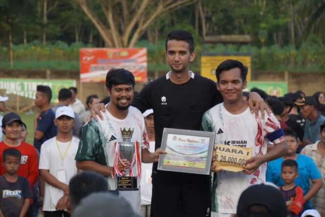 
 Gelar Si Raja Tarkam Kemboja Cup ke 16, AJB Keluar Sebagai Pemenang