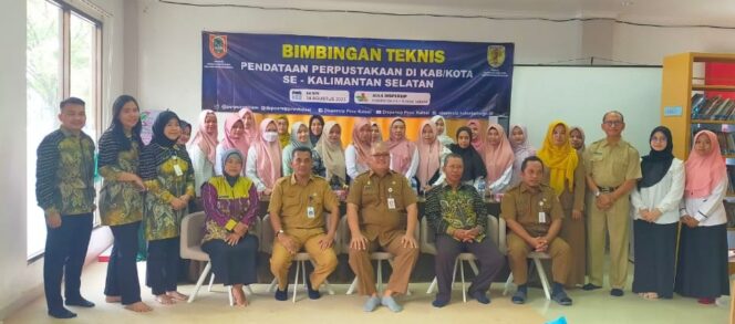 
 Tingkatkan Kualitas Layanan, Pustakawan HST Ikuti Bimtek