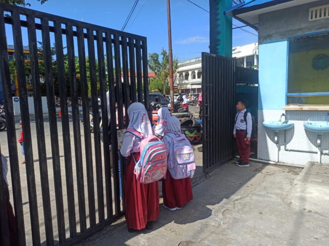 
 Disdik Banjarmasin Menilai Berlebihan, Wacana Pemasangan Metal Detector Di Sekolah