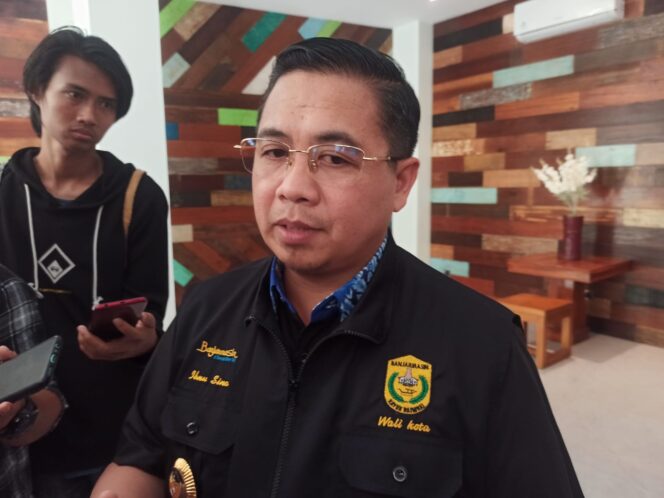 
 Belum Memasuki Tahapan Kampanye, APK Bertebaran di Banjarmasin Bakal Ditertibkan