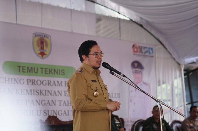
 Bupati Aulia meluncurkan program Desa Mandiri Pangan di halaman Kantor Dinas Ketahanan Pangan dan Perikanan, Selasa (22/8/2023).
