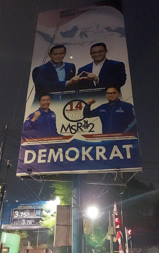 
 Demokrat Banjarmasin Take Down Baliho Anies