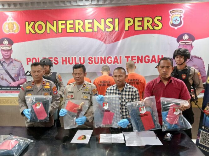 
 Kompol Sudarno memimpin konfrensi pers kasus percintaan berujung maut di warung malam, Selasa (5/9/2023).