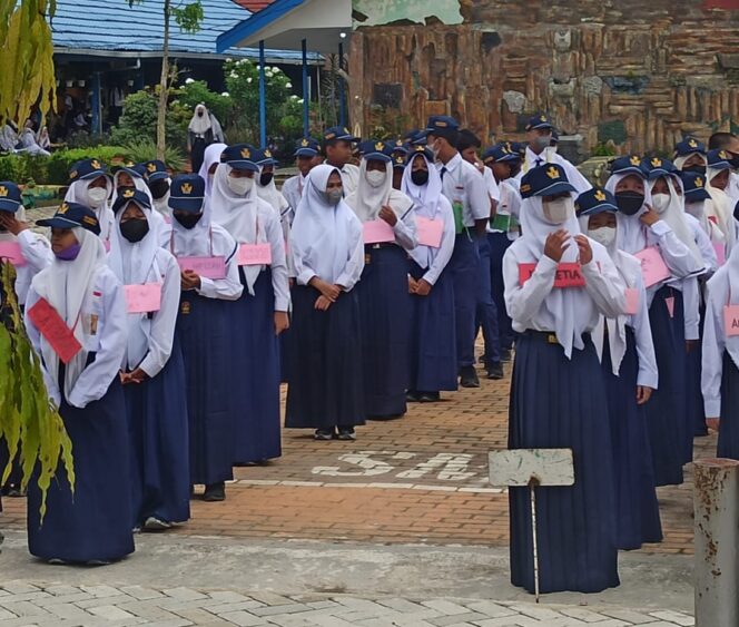 
 Udara Kian Buruk Akibat Kabut Asap, Siswa Banjarmasin Dihimbau Gunakan Masker