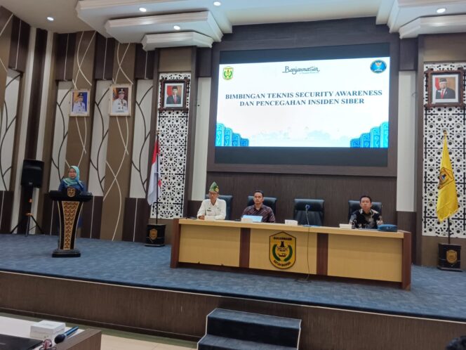 
 Pengelola Keamanan Data di Lingkungan Pemko Banjarmasin Diberi Pemahaman Tangkal Serangan Siber