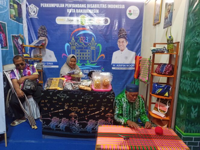 
 Produk UMKM Kelompok Penyandang Disabilitas Unjuk Diri di Event Pekan Raya Banjarmasin